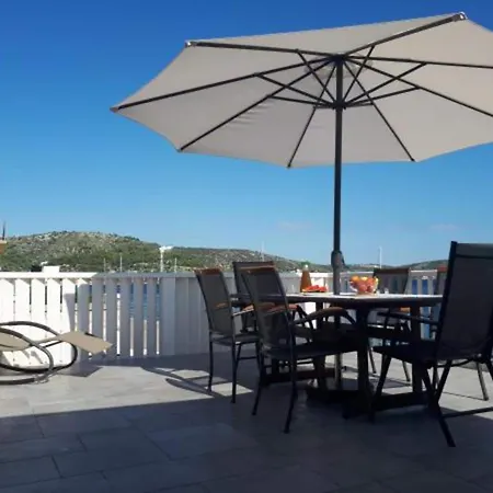 Apartamento Vilson - *
