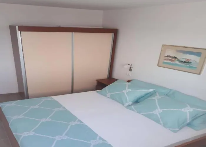 Vilson - * Rogoznica (Sibenik-Knin)